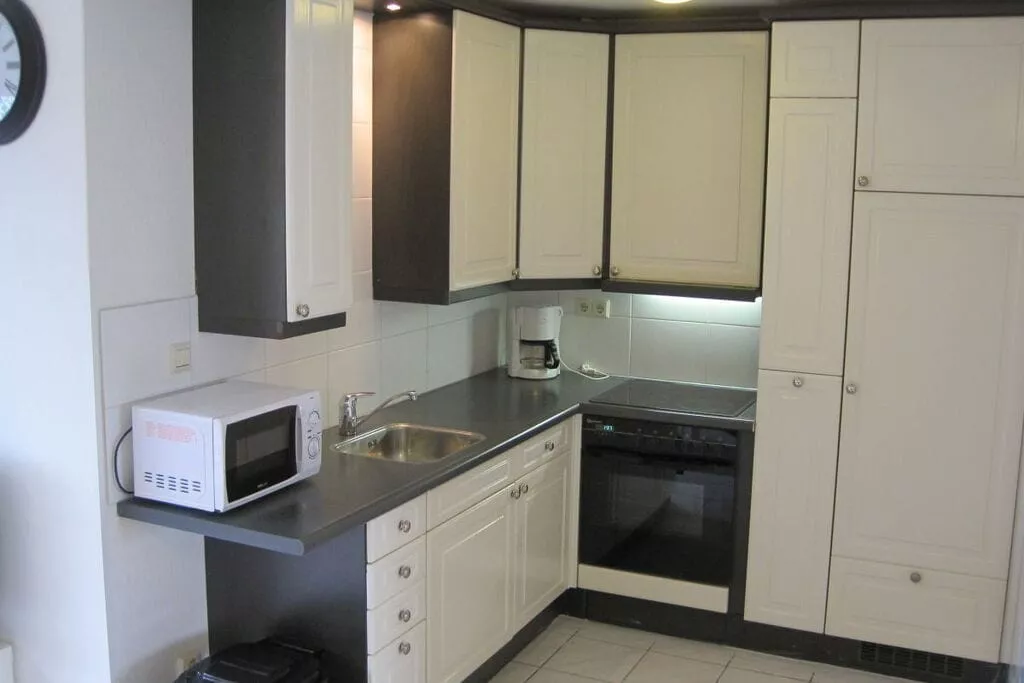 116584-Kitchen