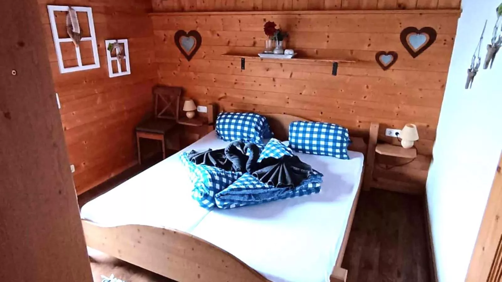 Lisa und Emely-Chambre