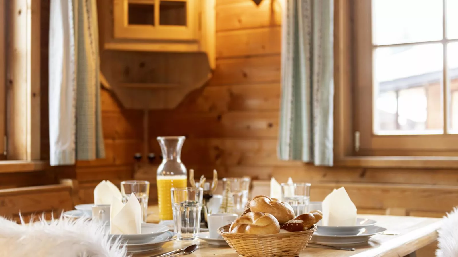 Urige Doppelhaushälfte 11-Dining room