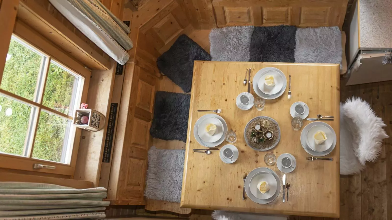 Urige Doppelhaushälfte 11 und 12-Dining room