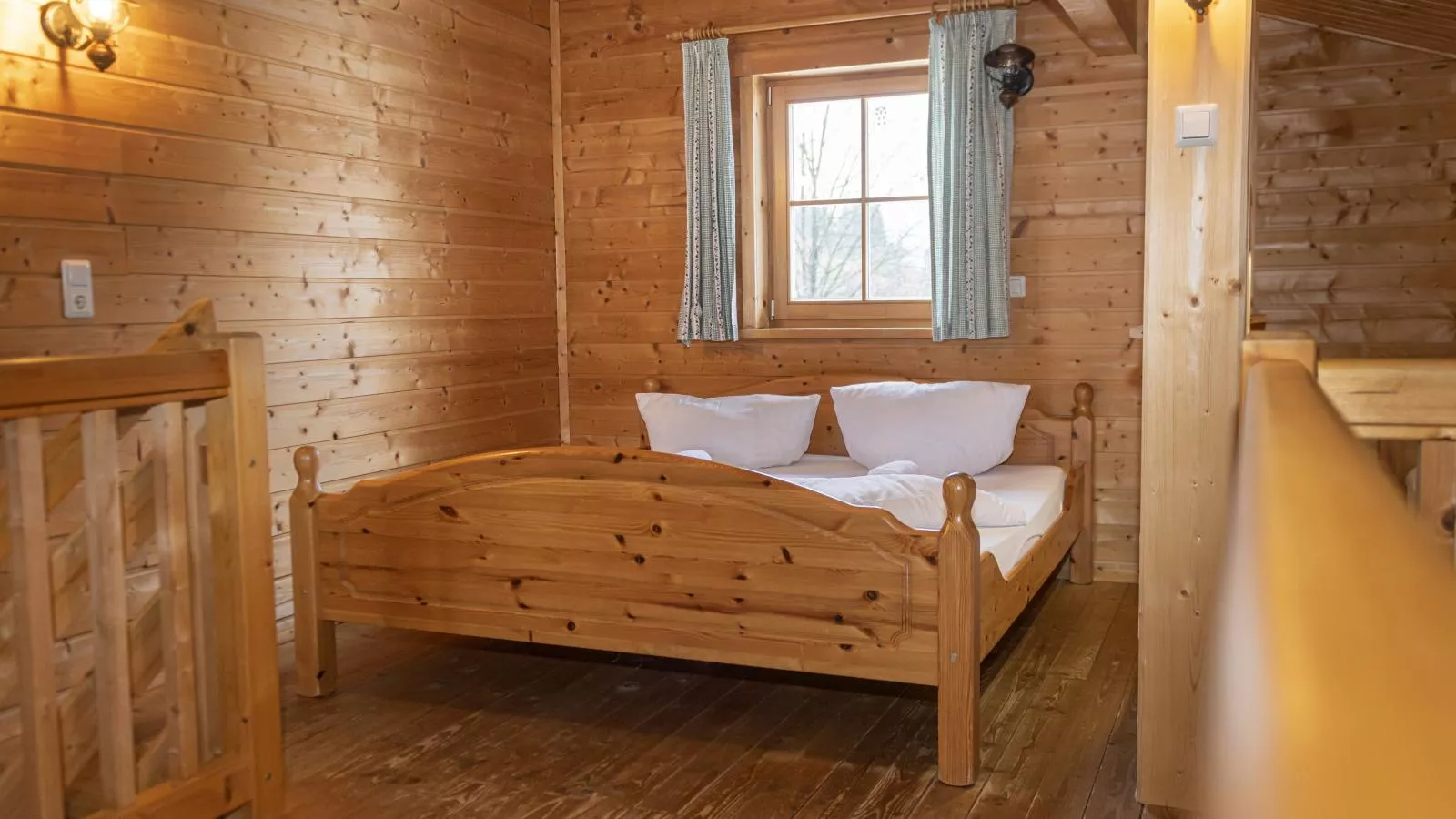 Urige Doppelhaushälfte 16-Bedroom