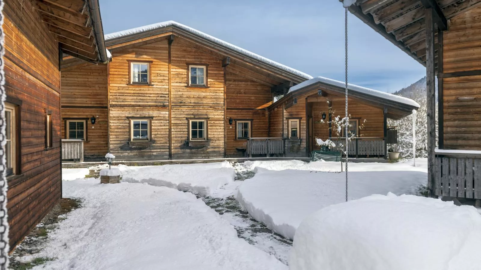 Urige Doppelhaushälfte 15 und 16-Exterior winter