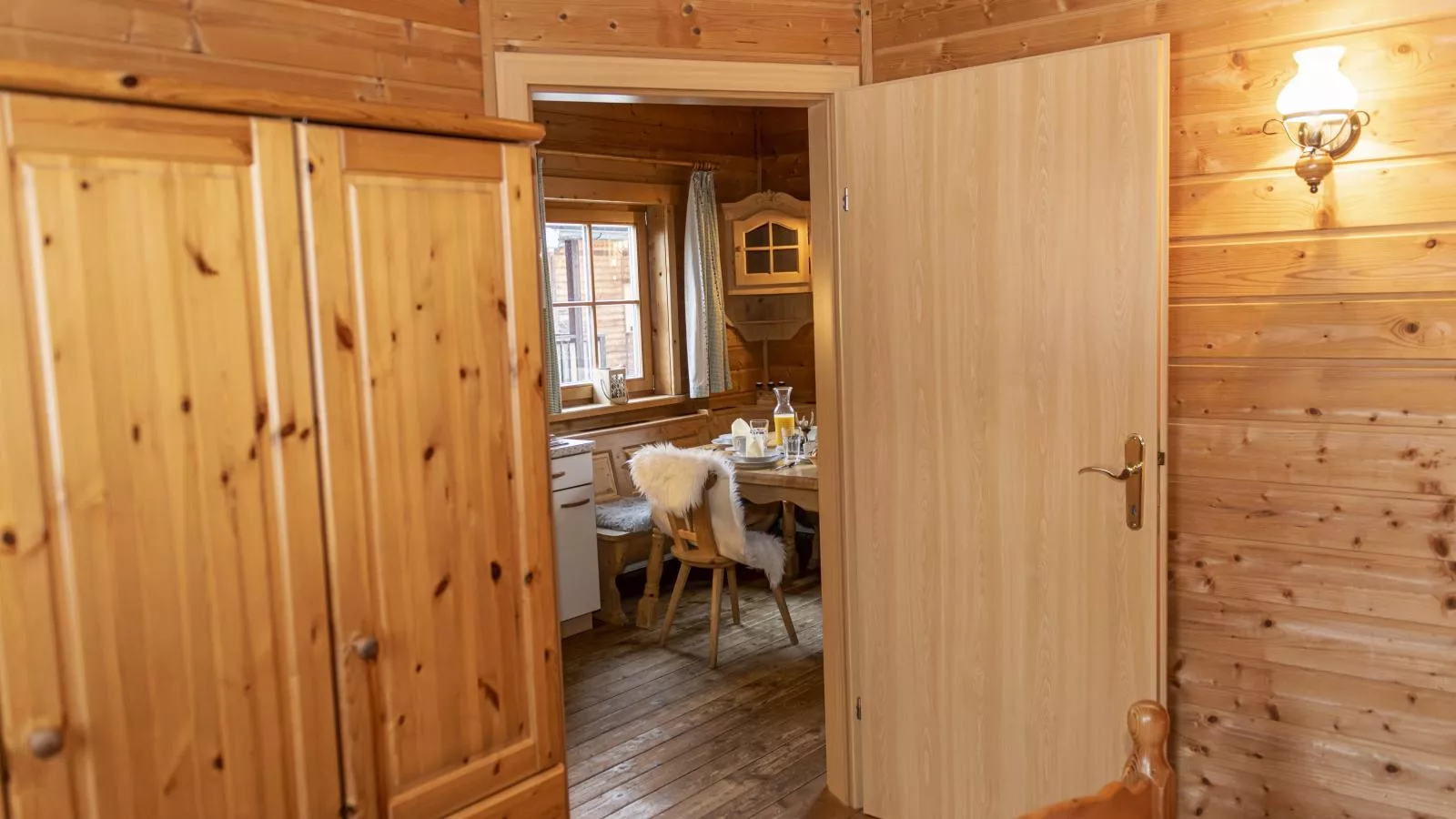 Urige Doppelhaushälfte 15 und 16-Bedroom