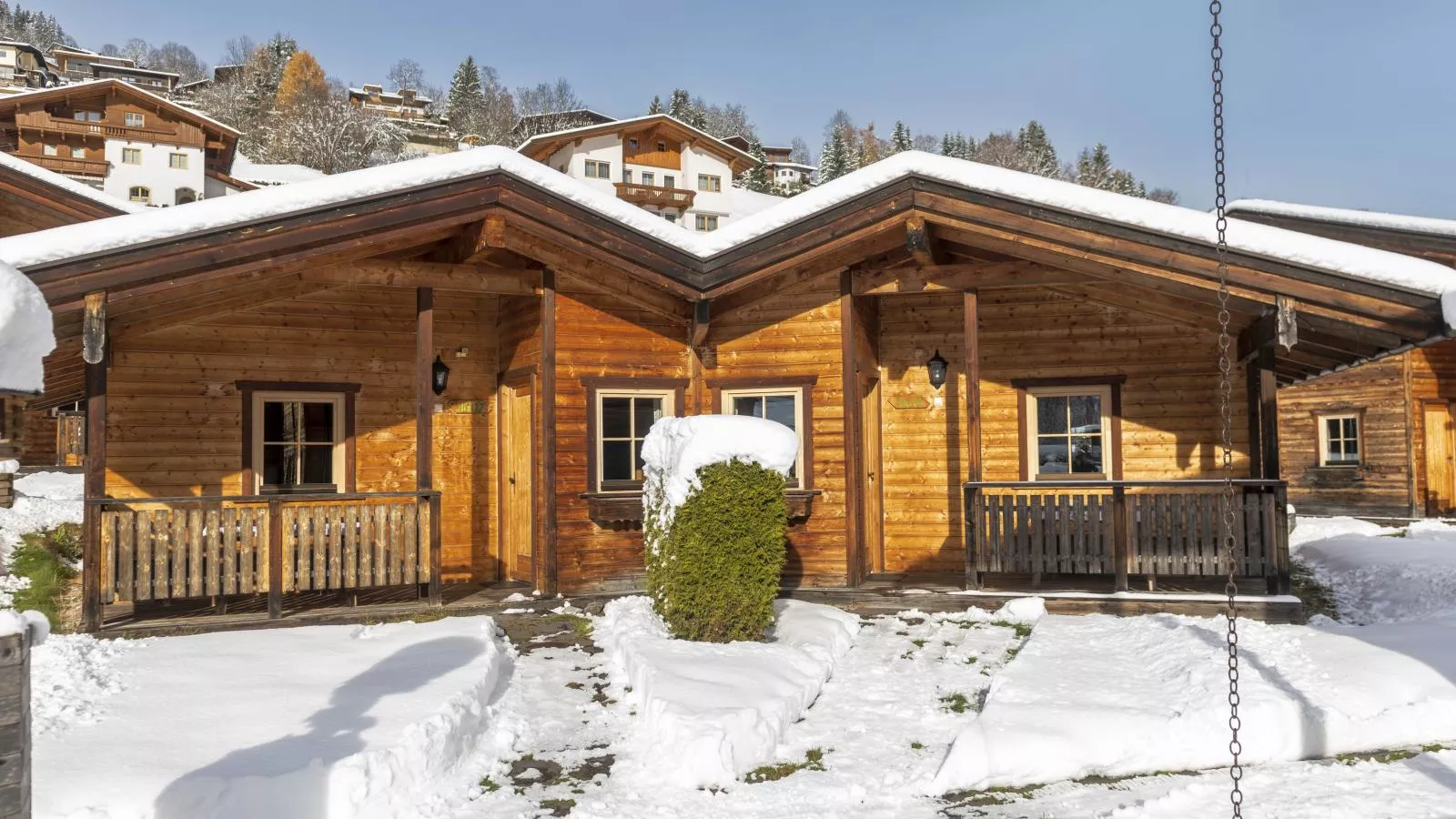 Uriges Chalet 3-Exterior winter