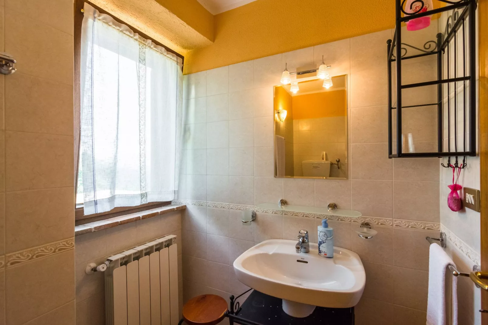 Lilla-Bathroom