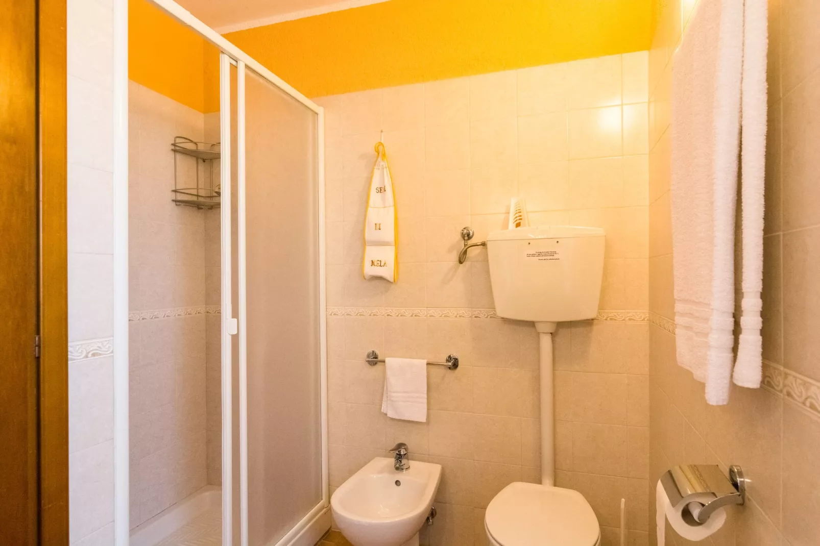 Lilla-Bathroom