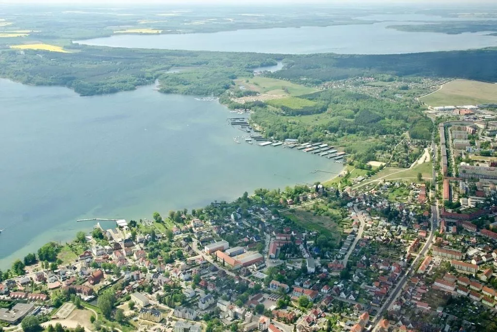 195072-View