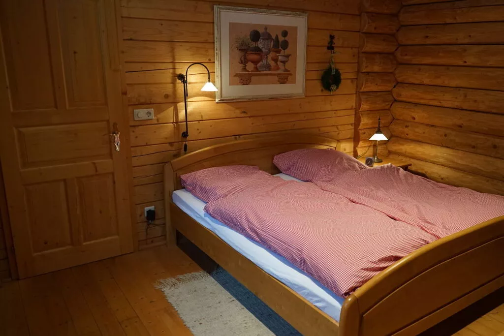 184874-Bedroom