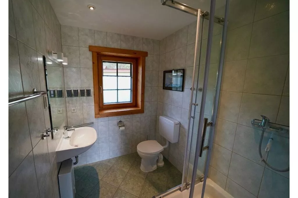 184874-Bathroom