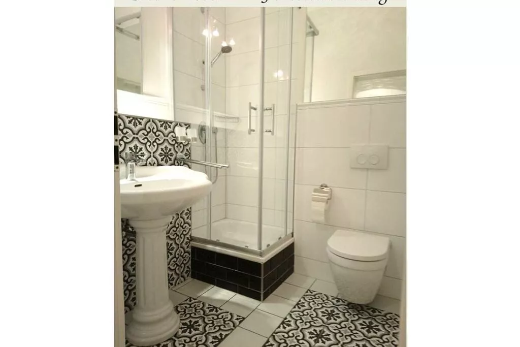 194676-Bathroom