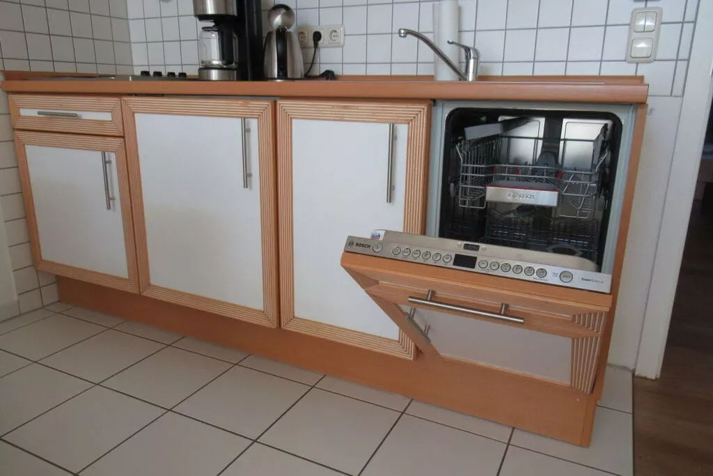 192415-Kitchen