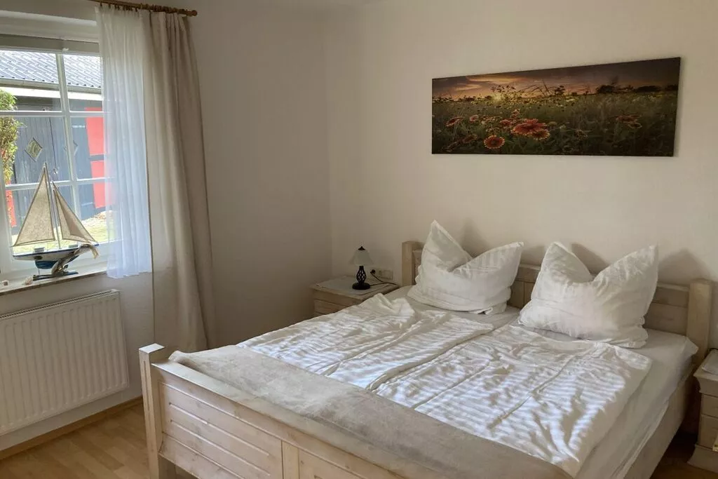 113894-Bedroom