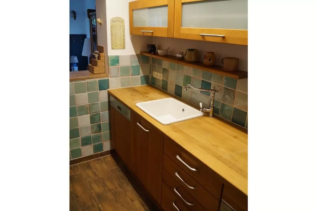 183174-Kitchen