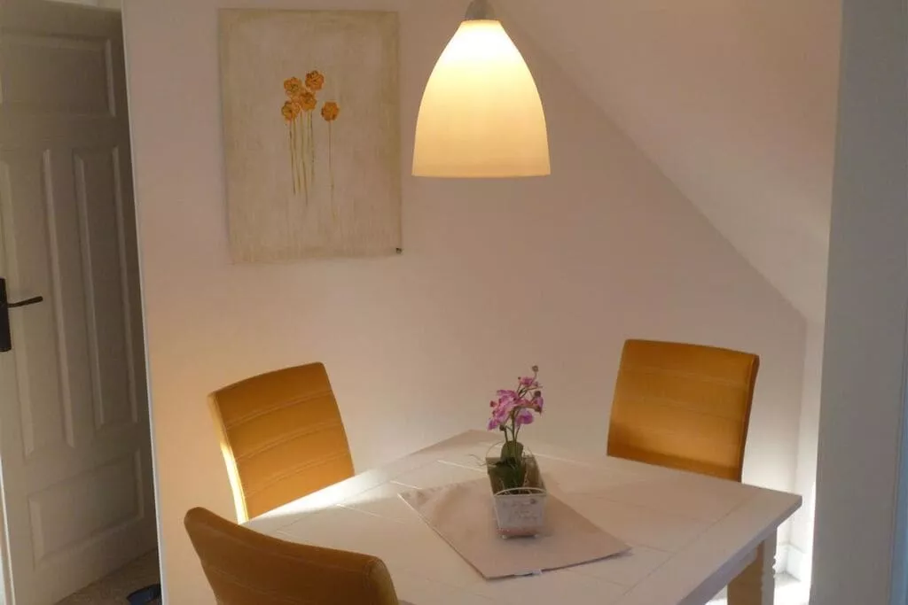 134854-Dining room