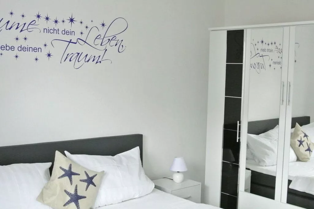 218427-Bedroom