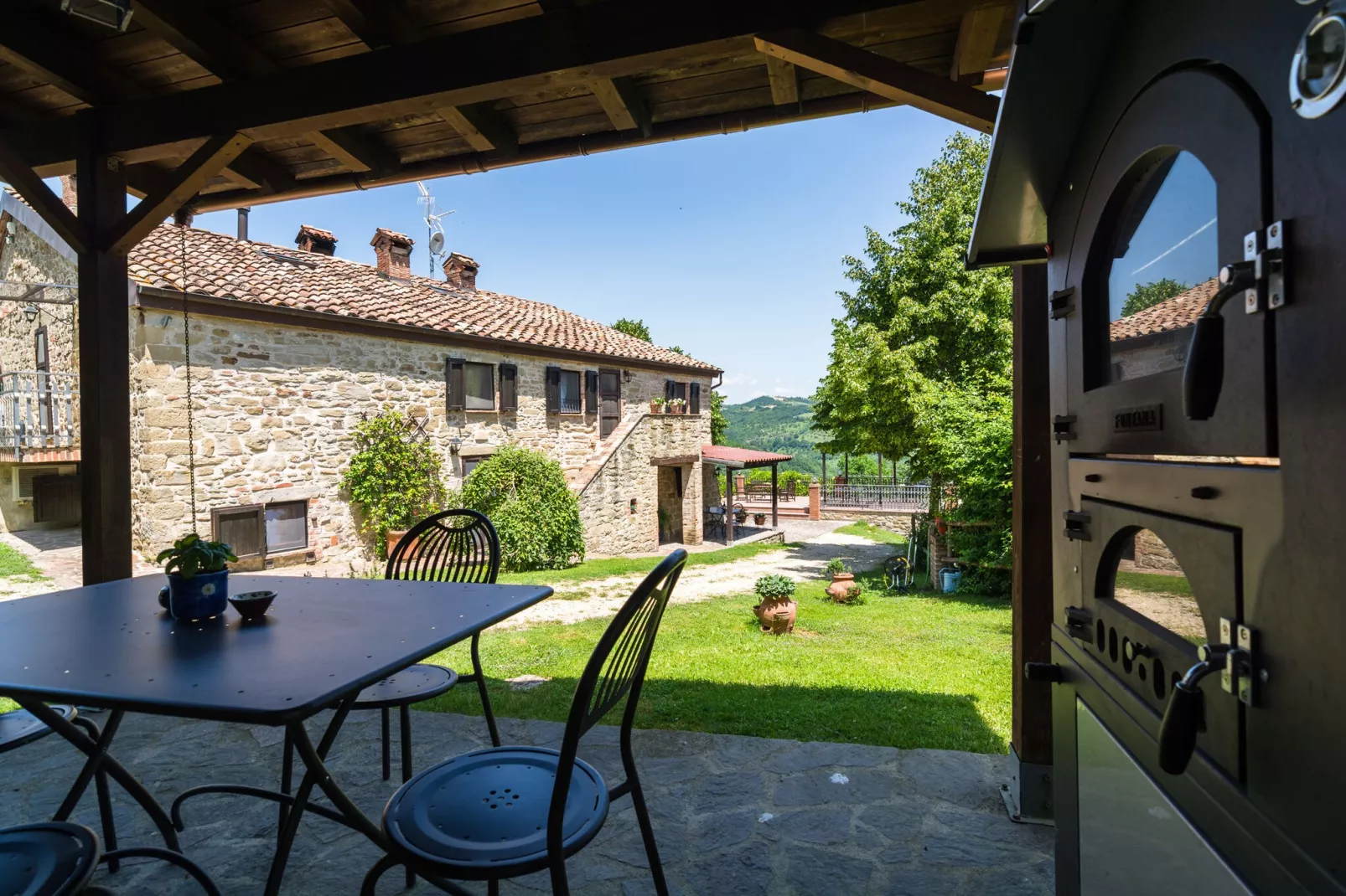Gelsomino-Terrace balcony