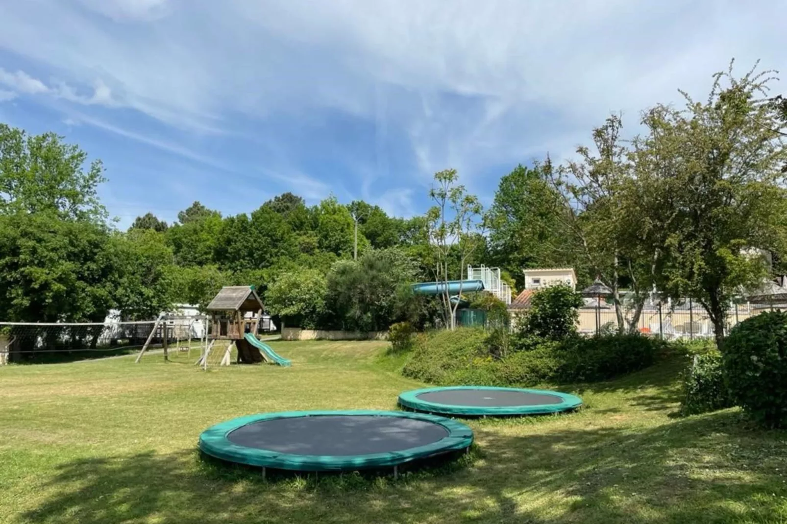 Camping Le Clou 1-Gebiete Sommer 1 km