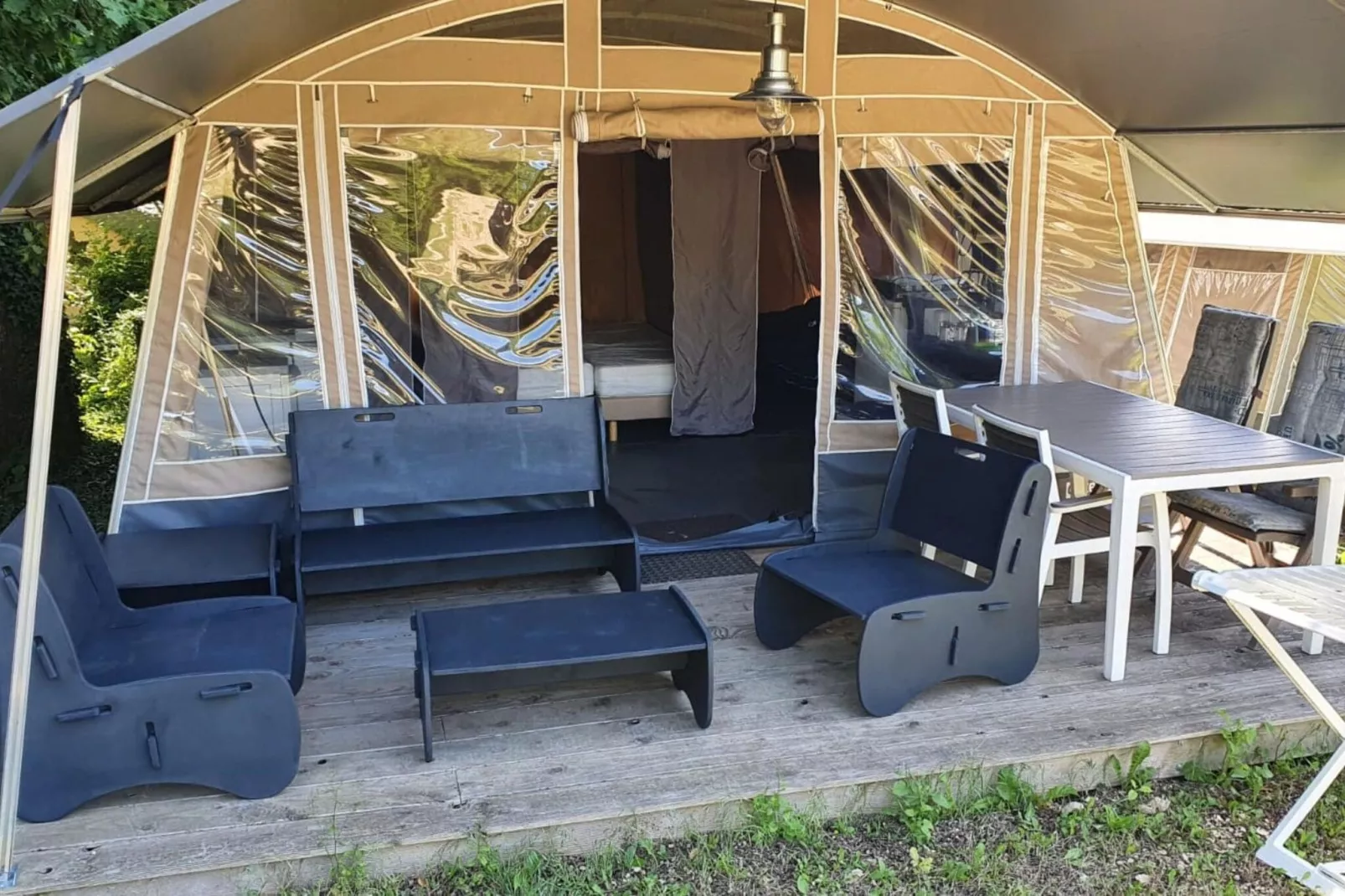 Camping Le Clou 1-Gebiete Sommer 1 km