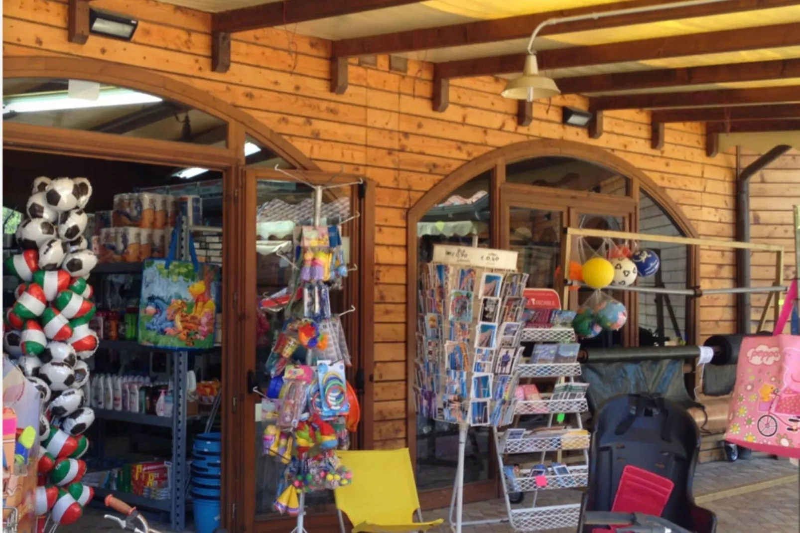 Camping Paradiso Viareggio 1-Areas summer 1km