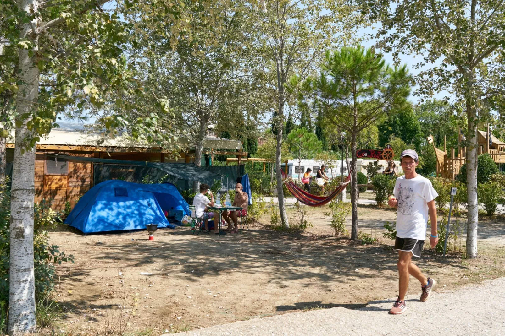 Camping Paradiso Viareggio 1-Areas summer 1km