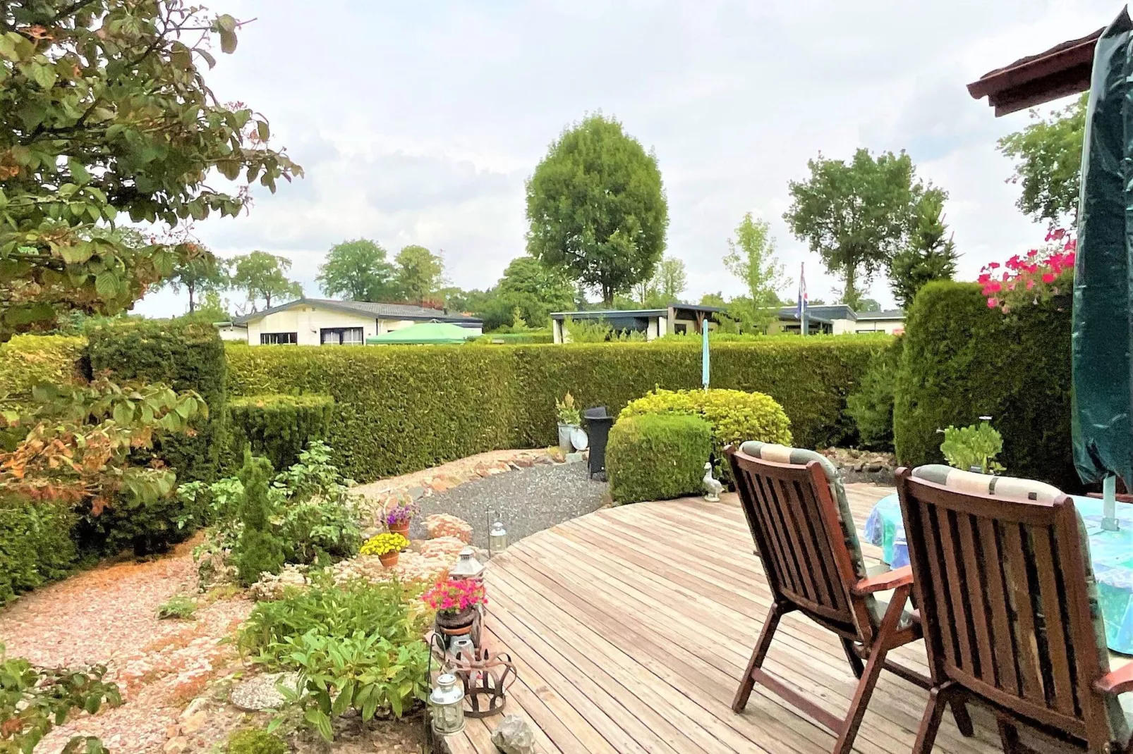 Chalet Kieftveen Voorthuizen II 4 pax -817-Gardens summer
