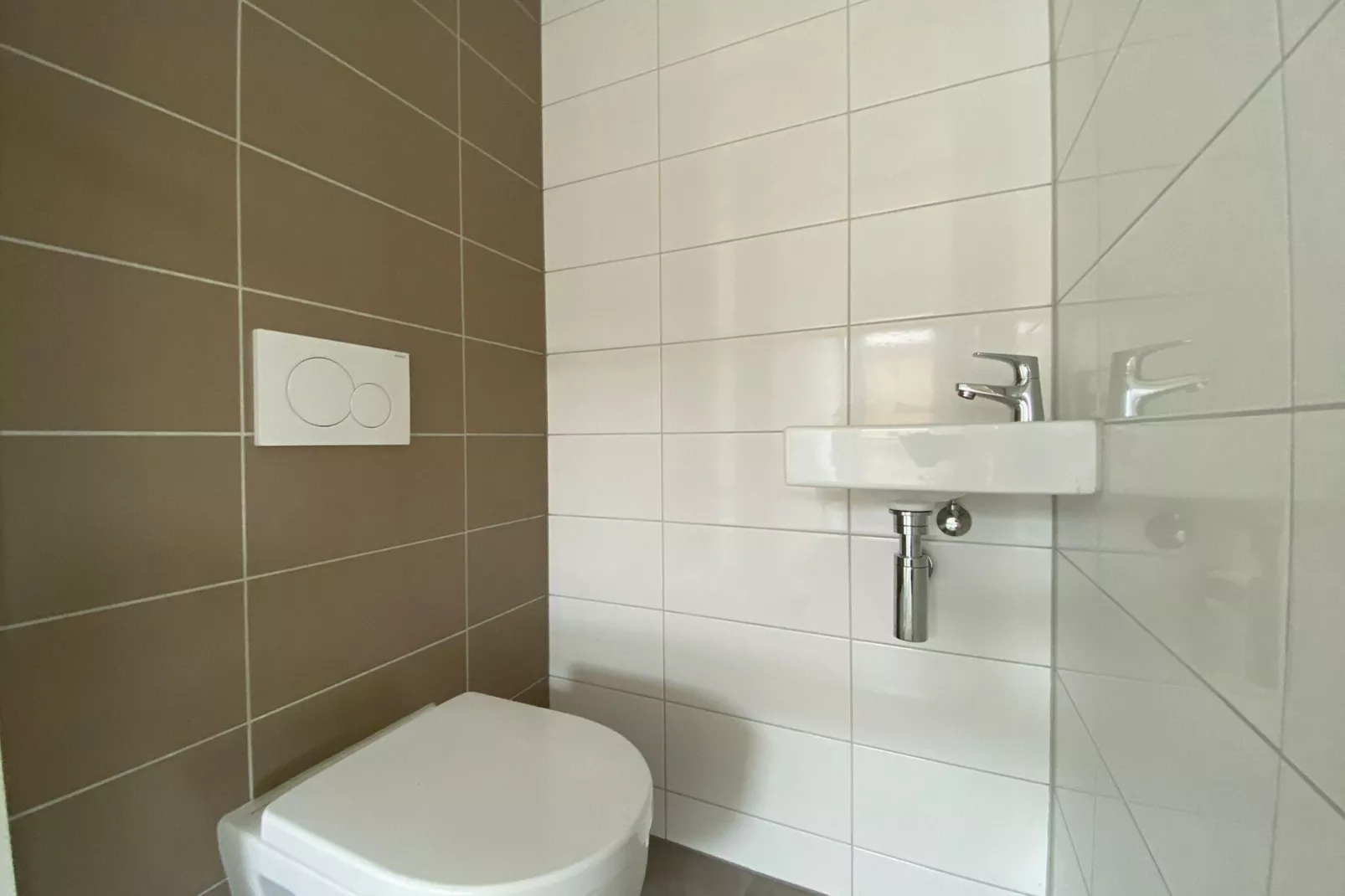 Dwergarend 17-35-Bathroom