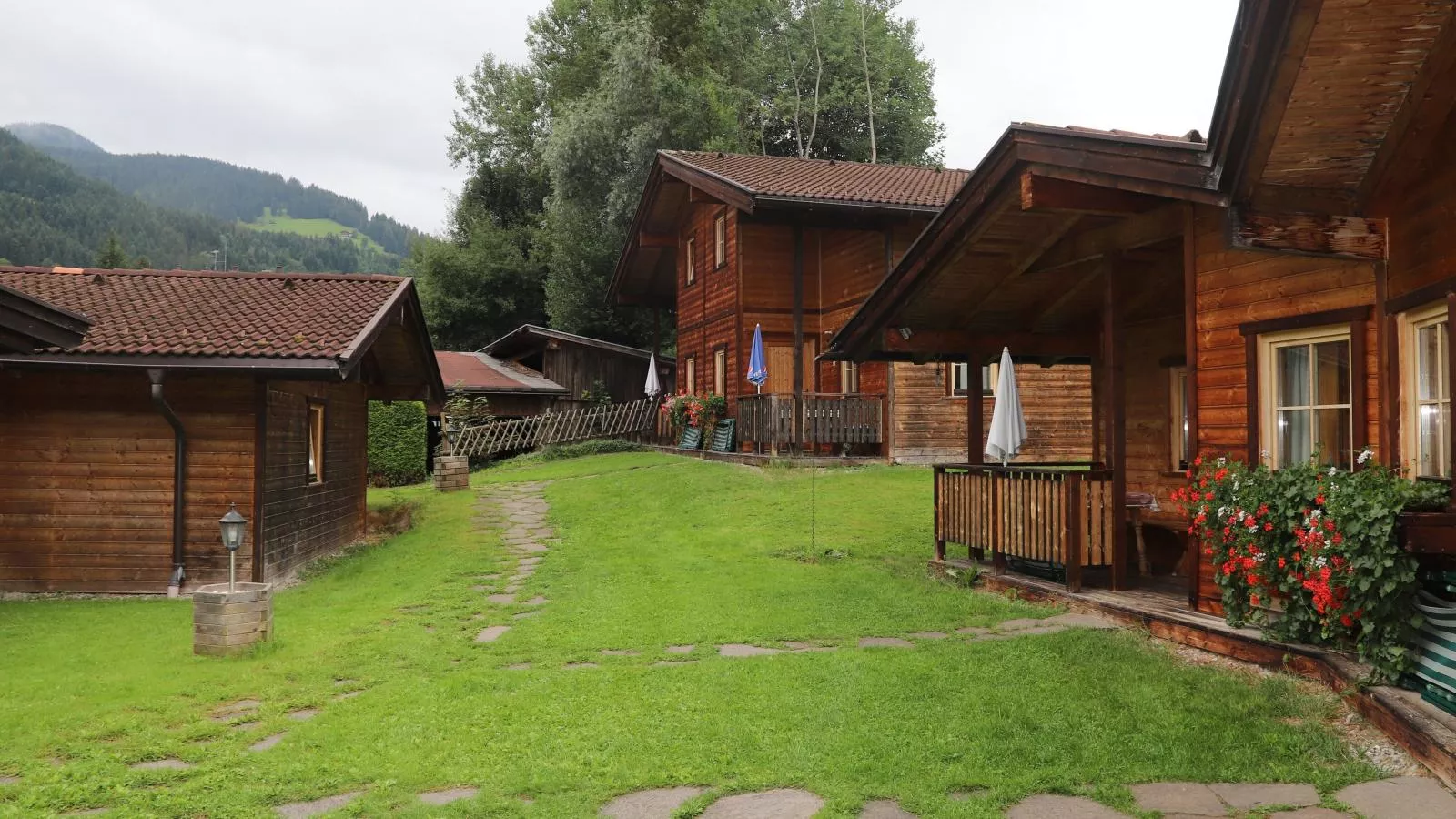 Urige Chalets 3 und 4-Areas summer 1km