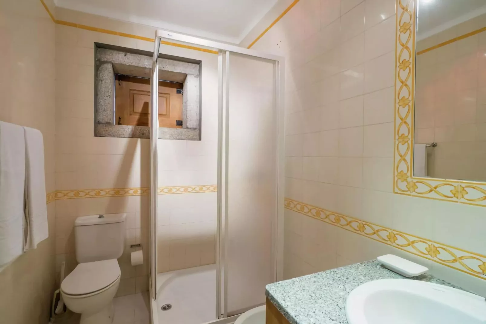 Casa do Pelourinho-Bathroom