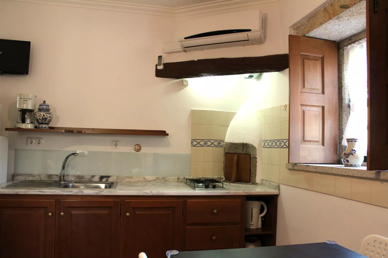 Casa da Adega-Kitchen