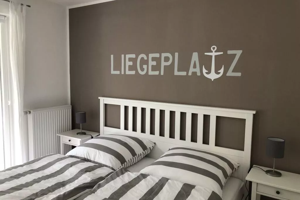 298359-Bedroom