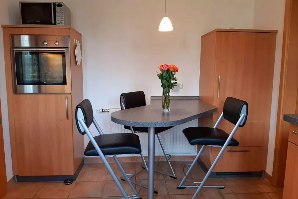 330920-Kitchen