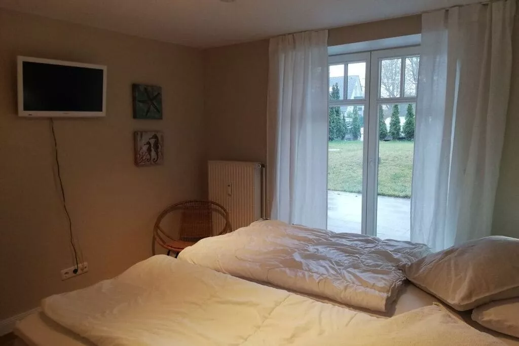 244352-Schlafzimmer
