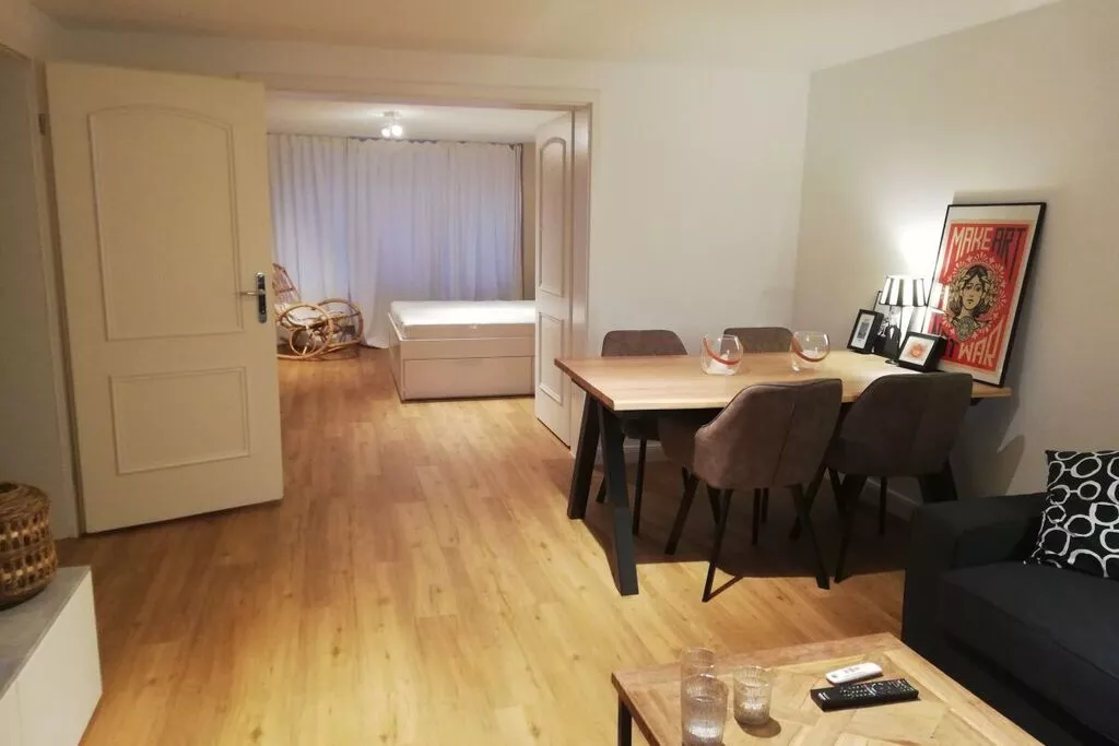 244352-Schlafzimmer