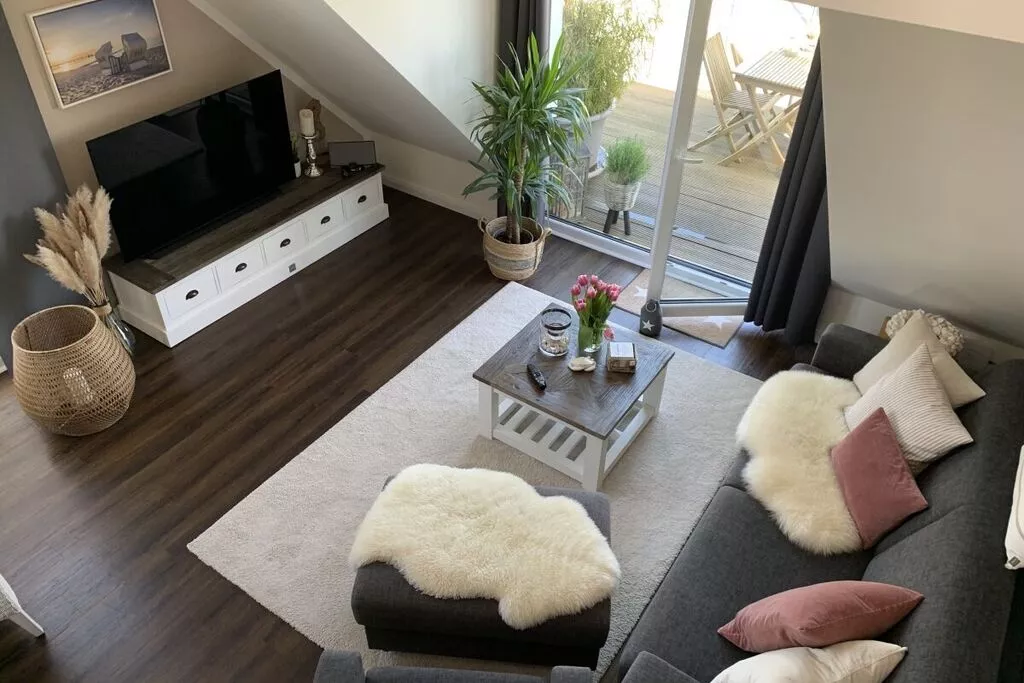 383091-Living room
