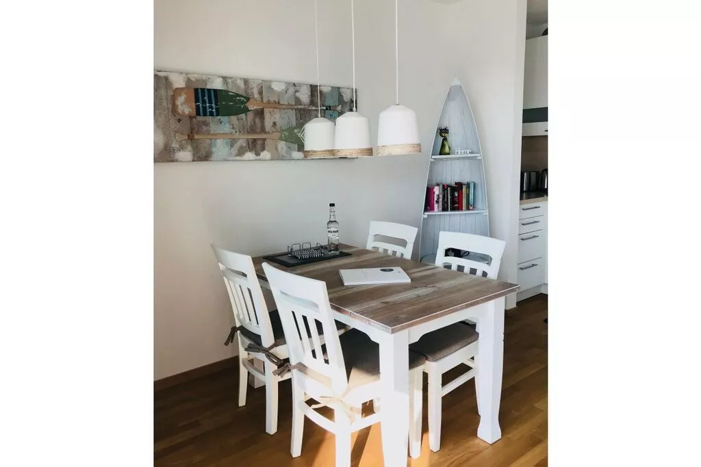 236911-Dining room
