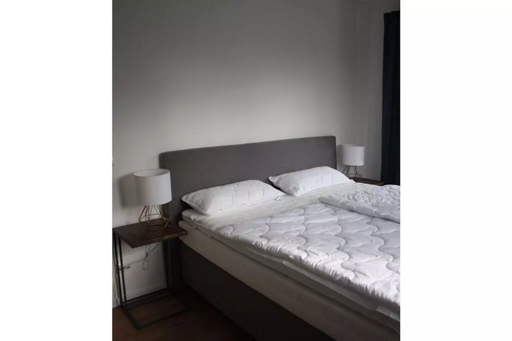 321964-Bedroom
