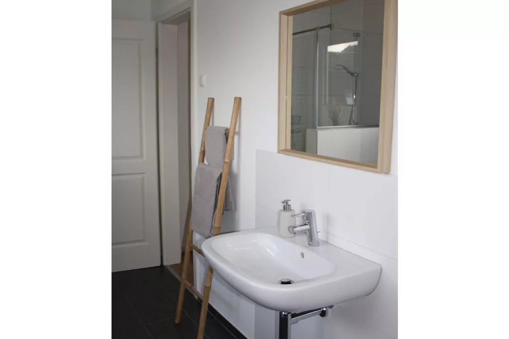 321964-Bathroom