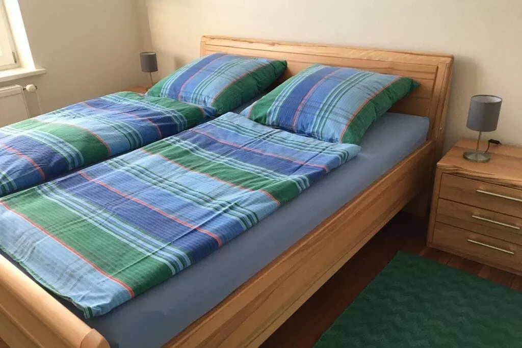 298436-Bedroom