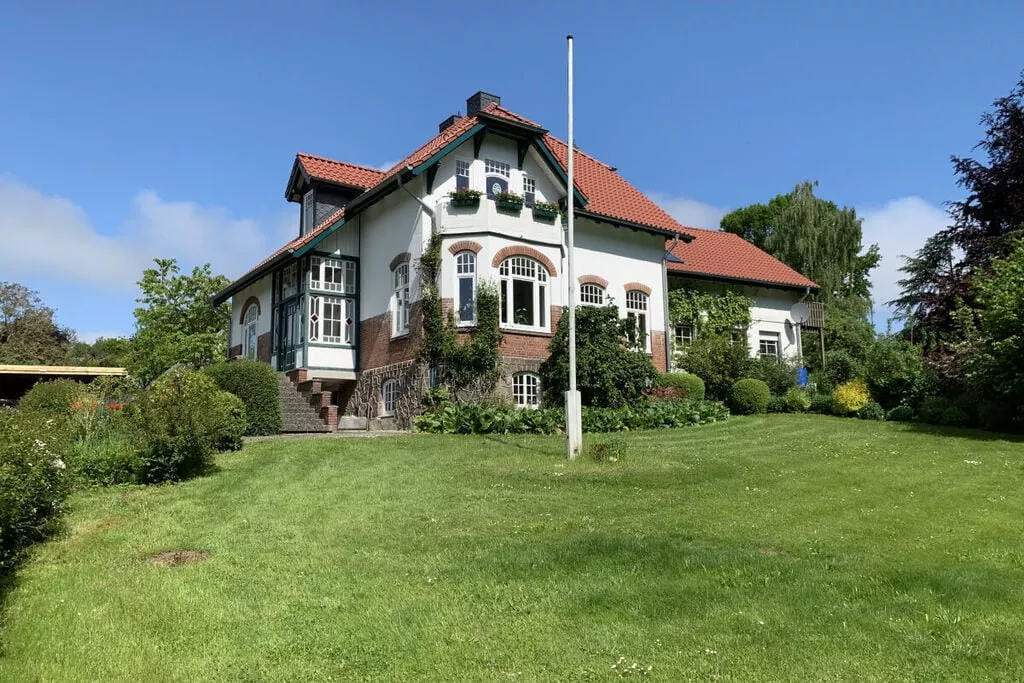 298436-View