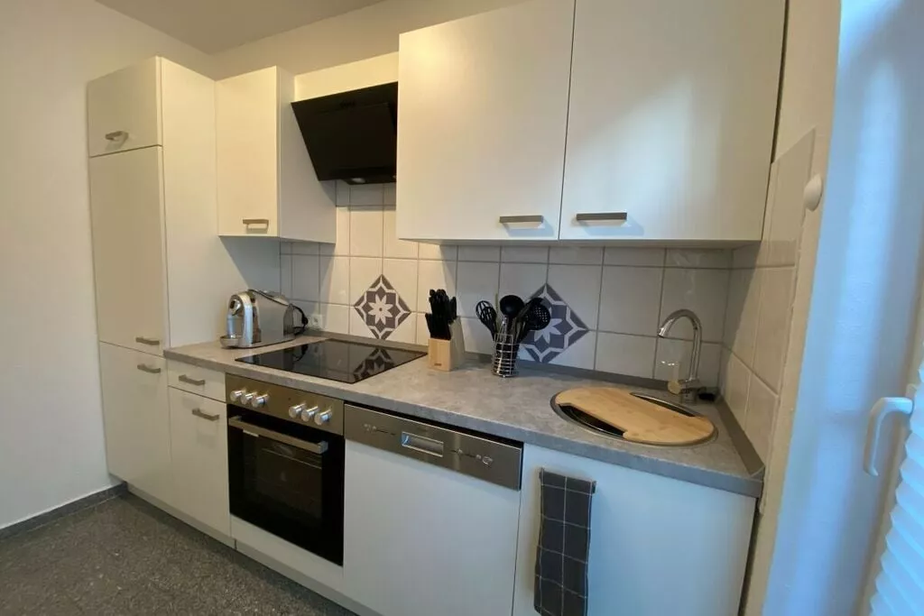 389931-Kitchen