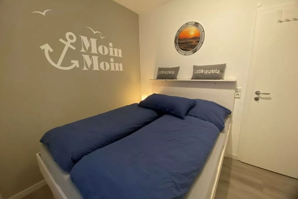 389931-Bedroom