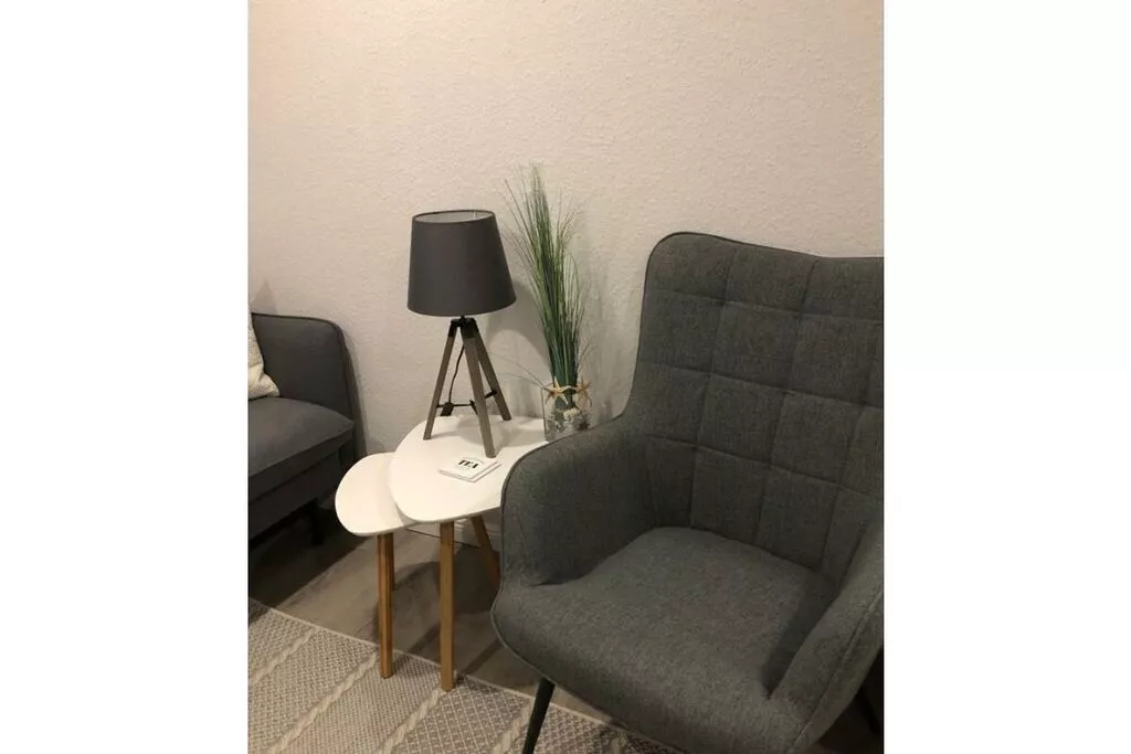 291454-Living room