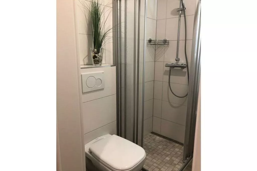 291454-Bathroom