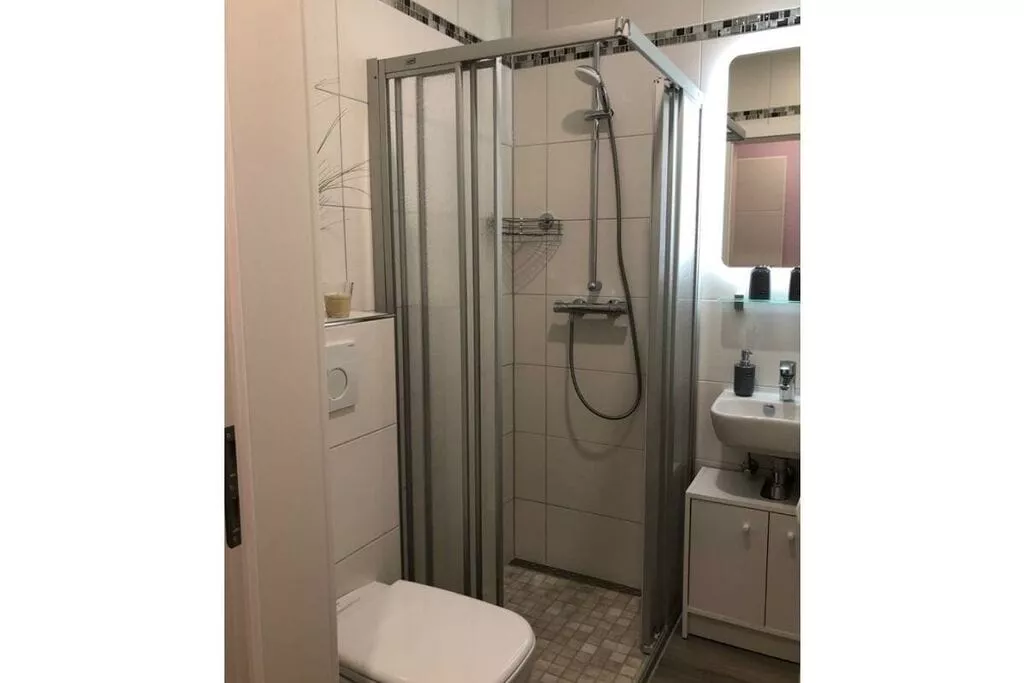 291454-Bathroom