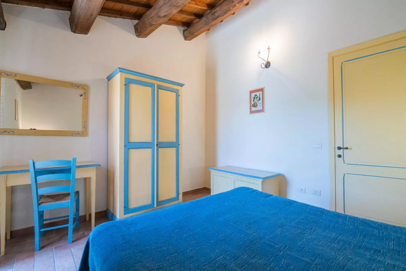 Fonni Blu-Bedroom