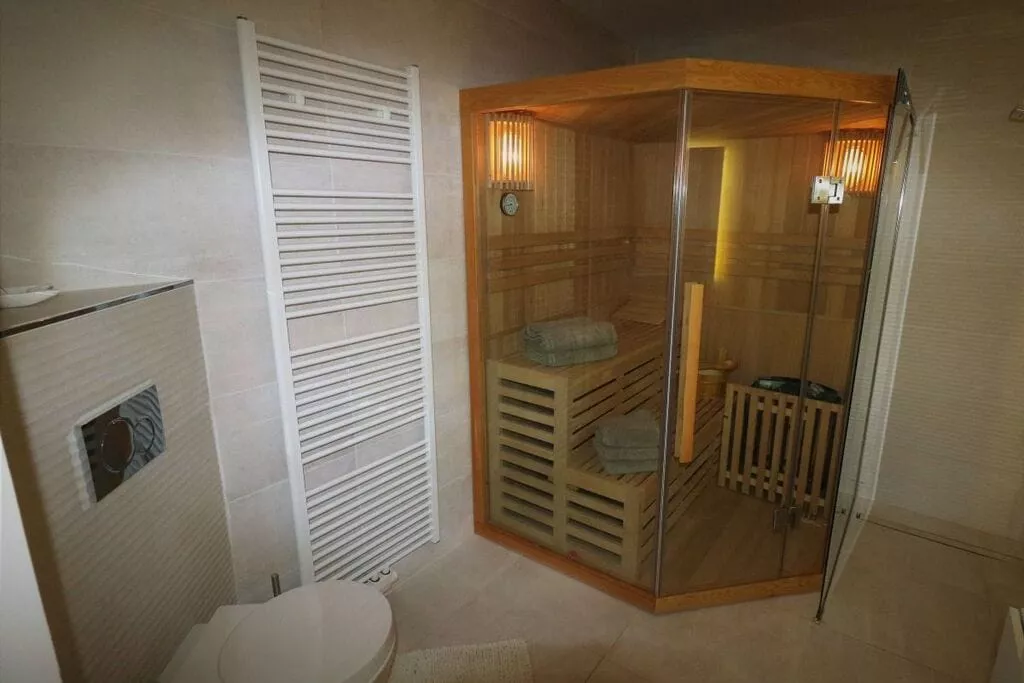 226039-Bathroom