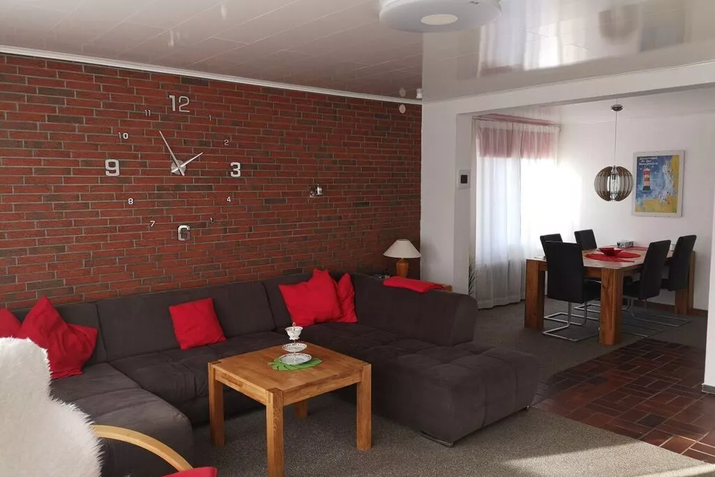 240040-Dining room