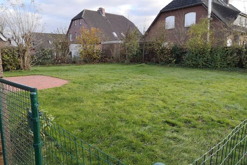 240040-View