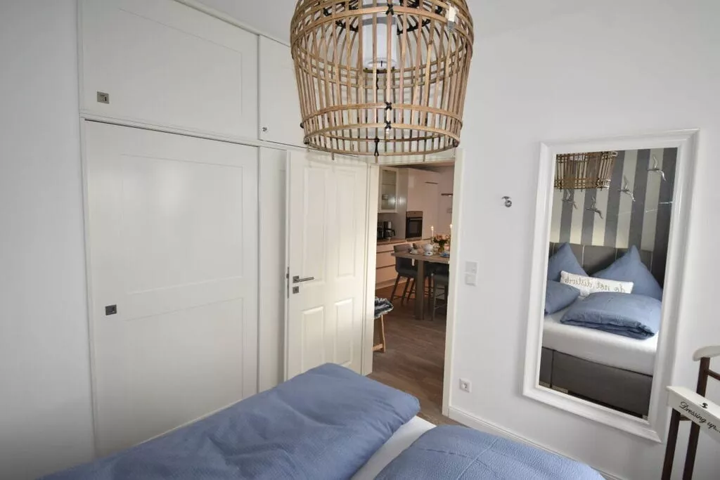 287712-Bedroom
