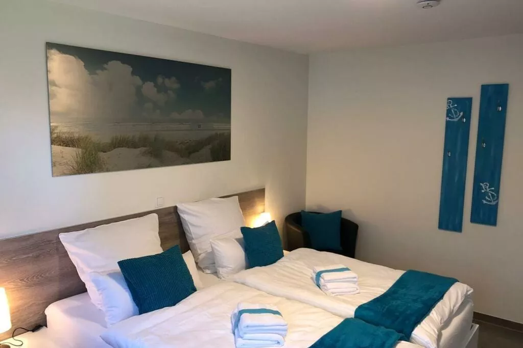 294980-Bedroom